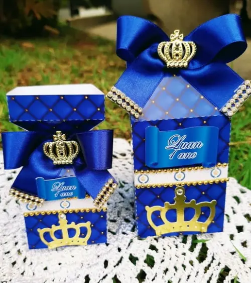 Kit lembrancinhas realeza azul e dourado
