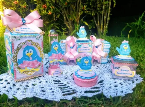 Latinha Personalizada Galinha Pintadinha
