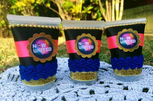 Lembrancinha Bisnaga 30ml Now United