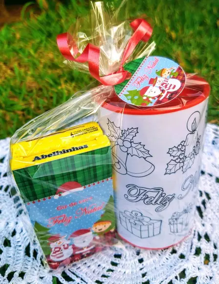 Lembrancinha de Natal Cofrinho para Colorir