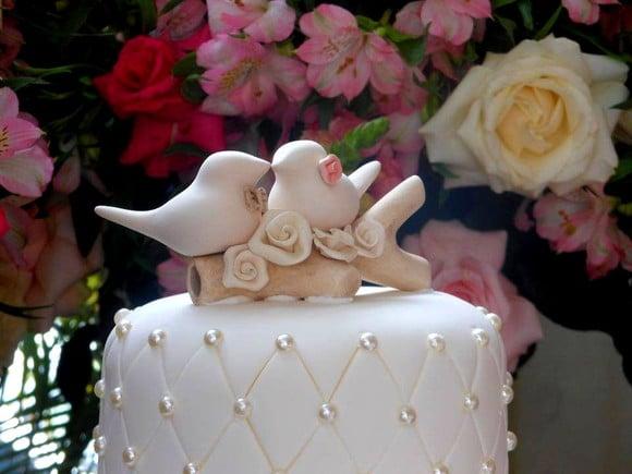 Topo de Bolo passarinhos, pombinhos para casamento