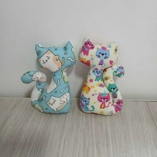 "Kit 10 Gatinhos Apliques"