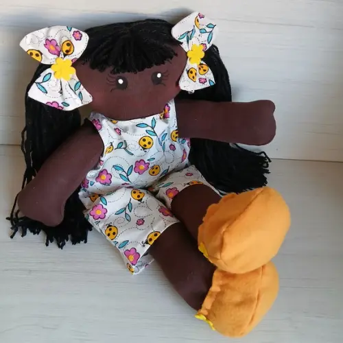 Boneca Angelina