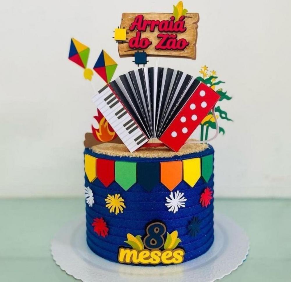 topo de bolo festa junina arraiá sanfona