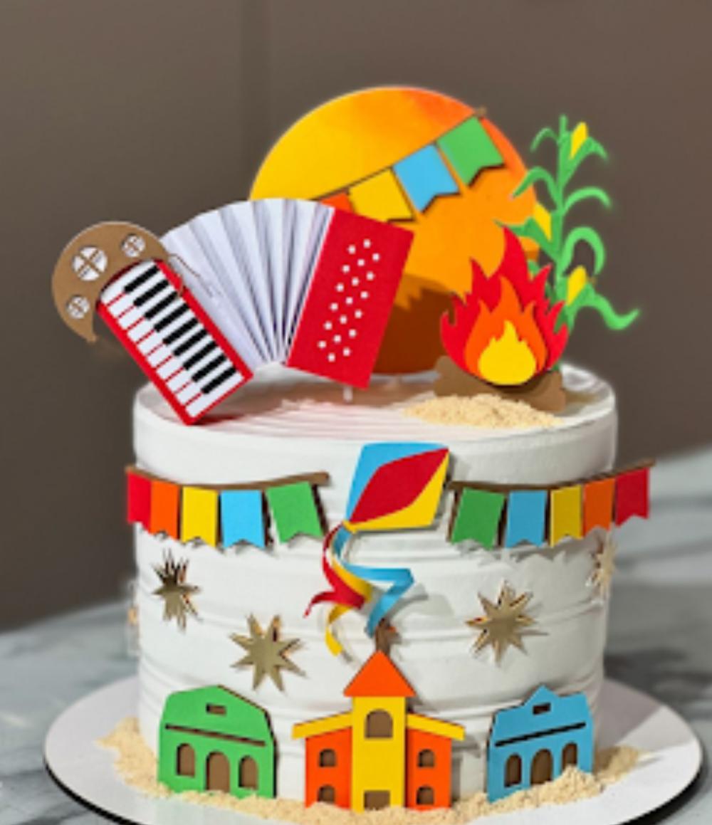 topo de bolo sanfona festa junina