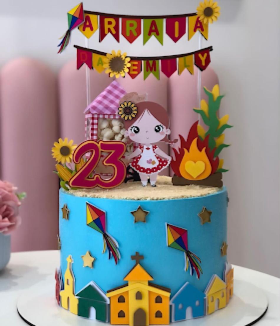 topo de bolo festa junina bandeirolas