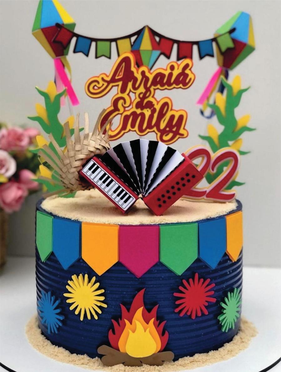 topo de bolo festa junina sanfona