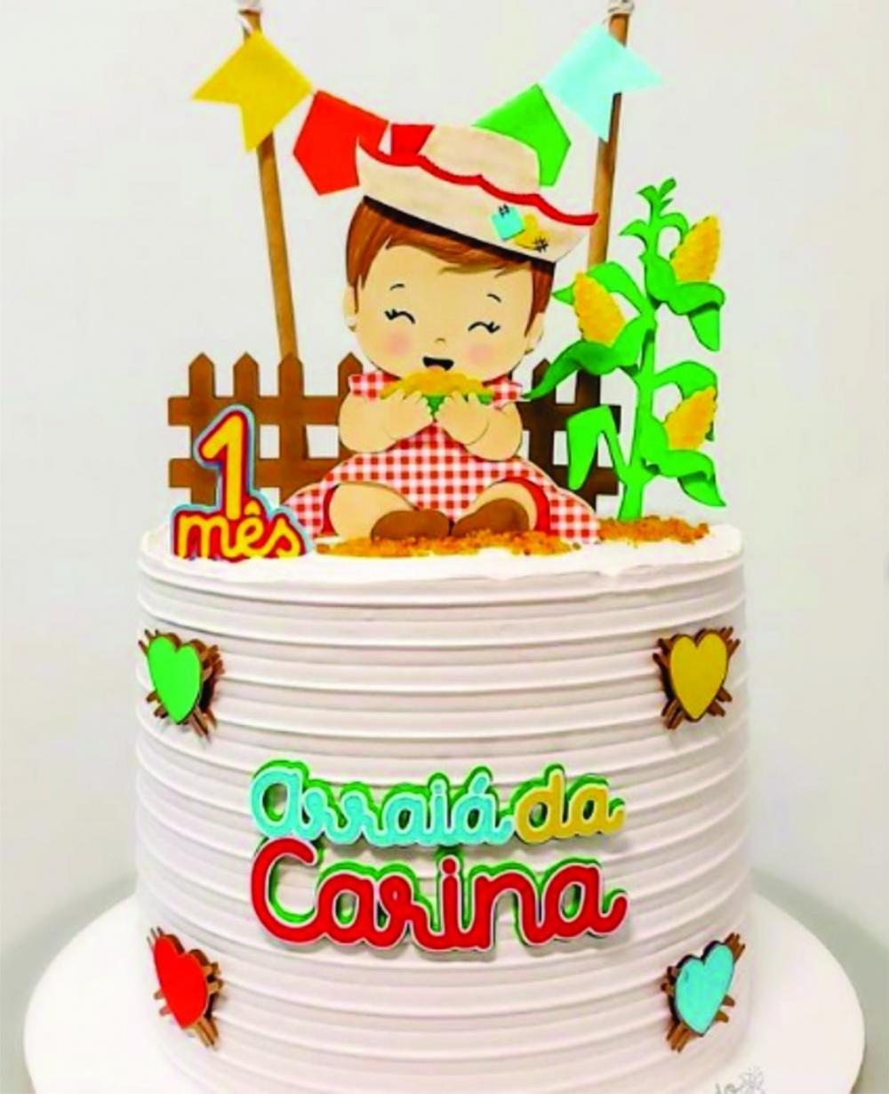 topo de bolo arraiá menina com milho