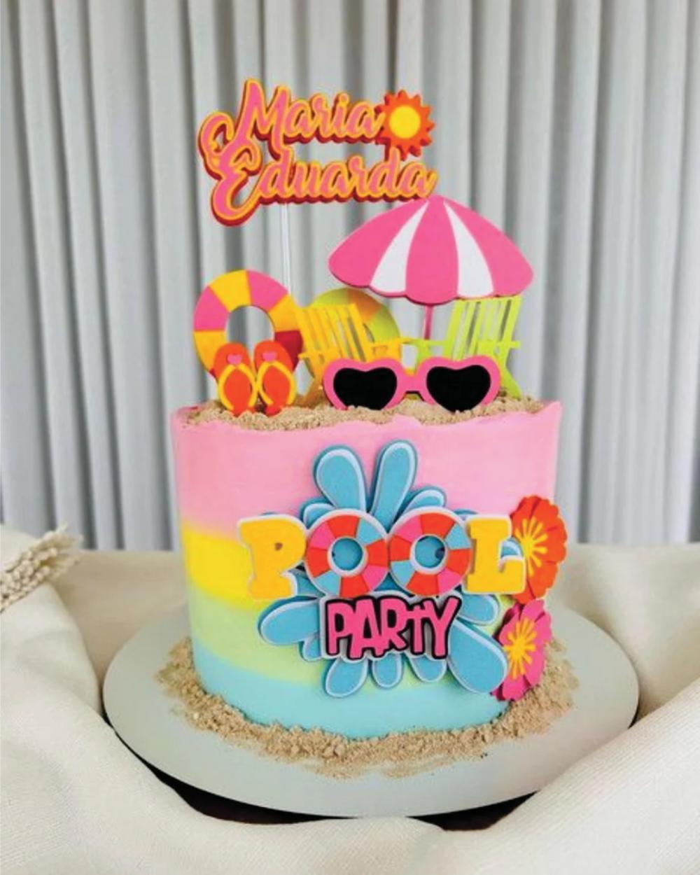 topo de bolo pool party