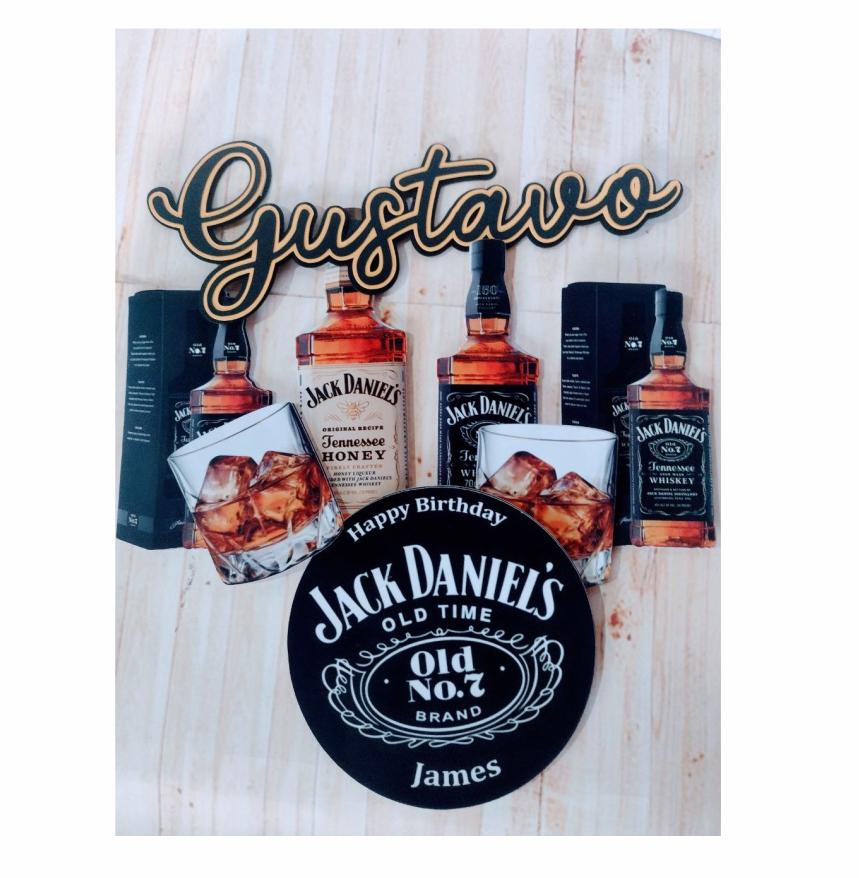 topo de bolo bebidas wiski jak daniels