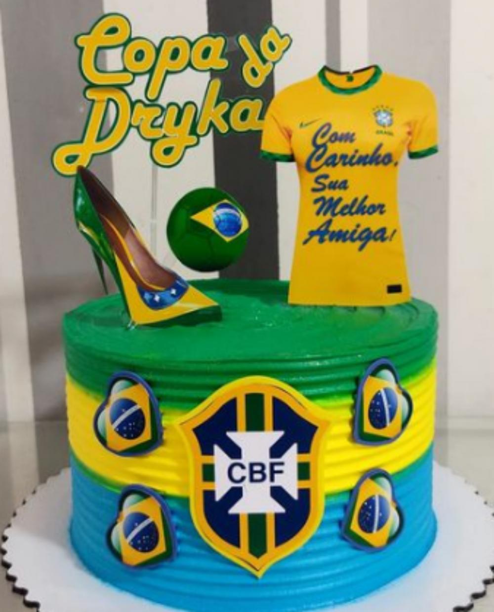 topo de bolo futebol brasil copa salto