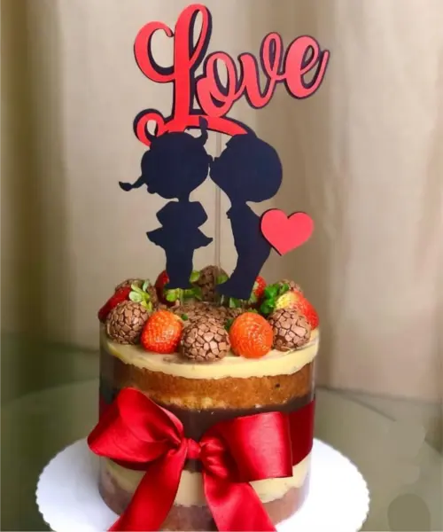 topo de bolo love namorados