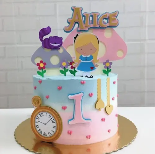 topo de bolo Alice no país das maravilhas