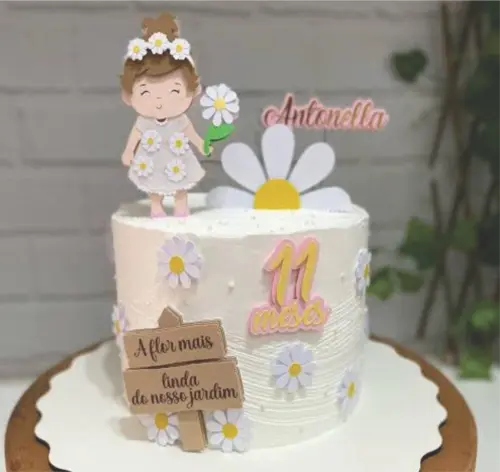 Topo de Bolo a flor mais linda do nosso jardim margaridas