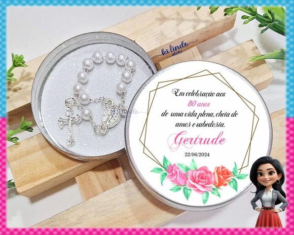 Lembrancinha de Aniversário de 80 Anos Mini Terço na Latinha