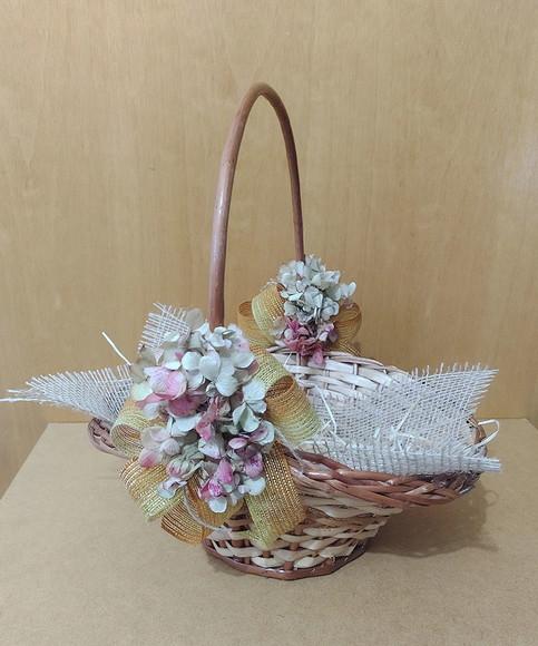 Cesta Decorada com Flores Desidratadas