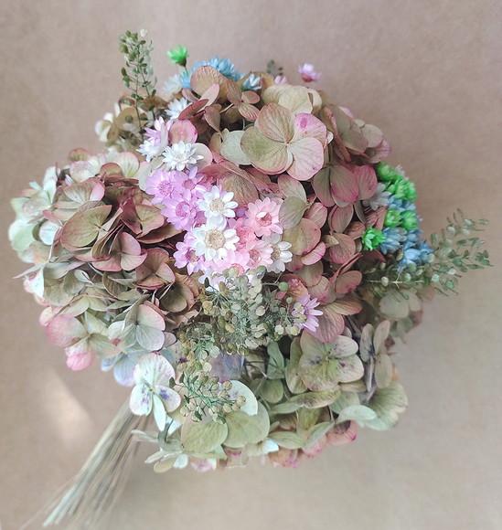Buque com Hortensias e Sempre Viva