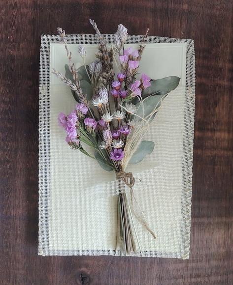 Cartão Felicitações com Buque Flores Desidratadas - Lilás
