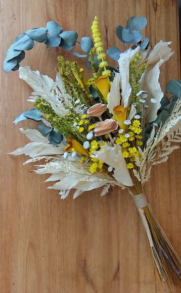 Buquê Flores Desidratadas - em Tons de Amarelo