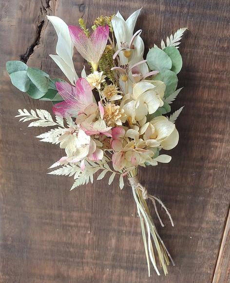 Mini Buque para Dia Internacional da Mulher (25cm)
