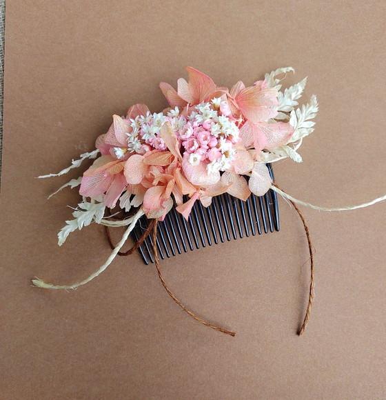 Pente Decorado com Flores Secas - Rosé