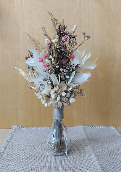 Arranjo com Flores Desidratadas