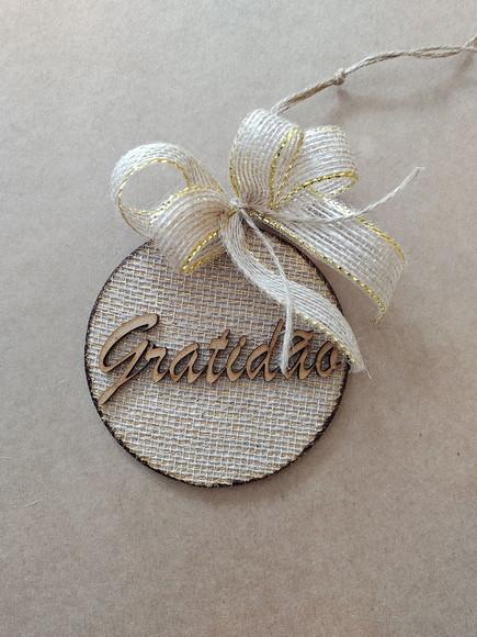 Bola de Natal Rustica com Mensagem - Gratidão