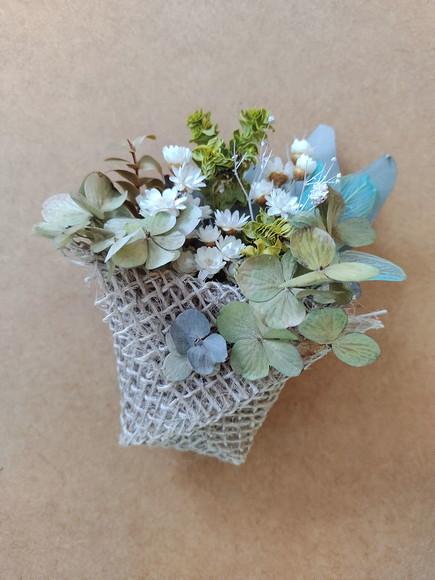 Arranjo de Flores Desidratadas com Íma de Geladeira