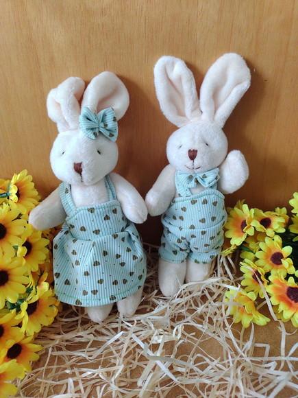 Casal de Coelhinhos (20cm)