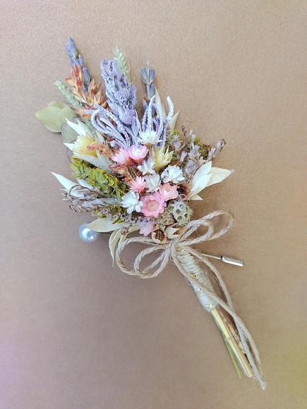 Lapela Floral com Flores Desidratadas - Lavanda