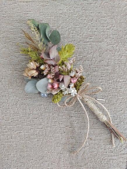 Lapela Floral com Flores Desidratadas - Toque Rosé