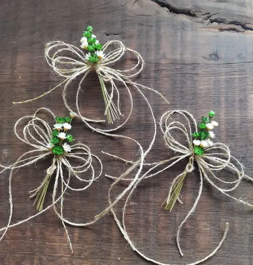 Laço de Fios de Juta com Flores Secas - Kit com 25 Unidades