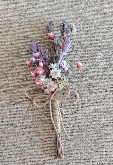 Lapela ou Corsage - Lavanda e Flores Secas