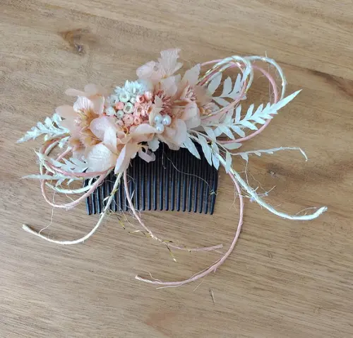 Pente Decorado com Flores Desidratadas - Salmão