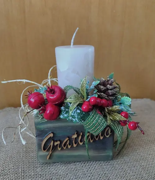 Arranjo de Natal Tradicional com Vela