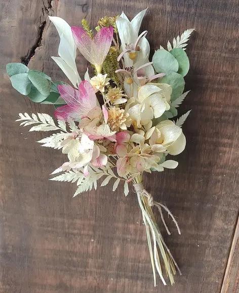 Mini Buque para Dia Internacional da Mulher (25cm)