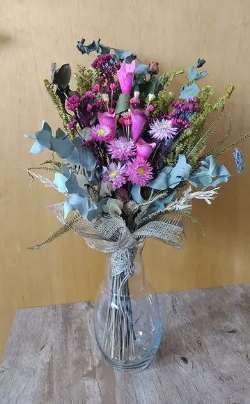 Arranjo com Flores Desidratadas (acompanha o Vaso)