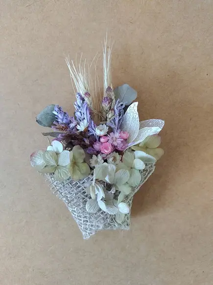 Arranjo de Flores Desidratadas com Íma de Geladeira