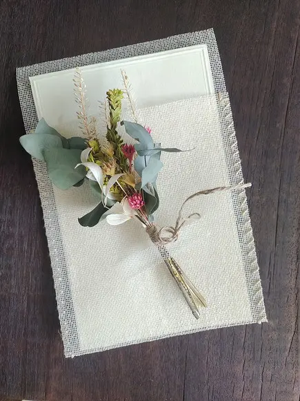 Cartão Felicitações com Buque Flores Desidratadas - Lilás
