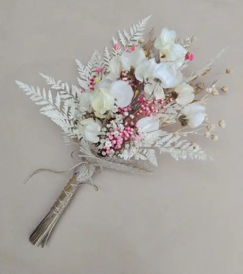 Buque de Noiva m - Samambaia com Bougainville