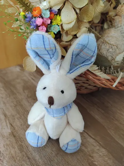 Coelhinho com Lenço Azul (12cm(