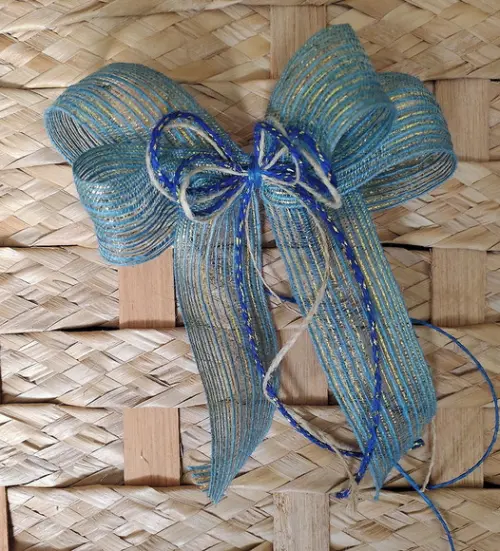 Laço de Juta M - Azul Bebe | Ouro