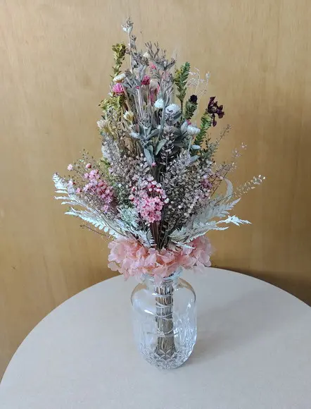 Buque Flores Acompanha Vaso (16cm)