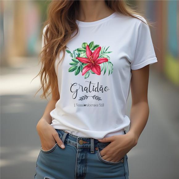 Camiseta Modelo Baby Look Gospel Foco Força e Fé