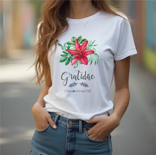 Camiseta Modelo Baby Look Gospel Foco Força e Fé