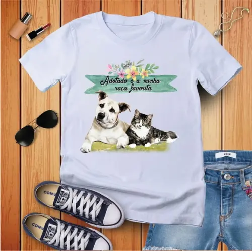 Camiseta Adotado Minha Raça Favorita Dog e Gato