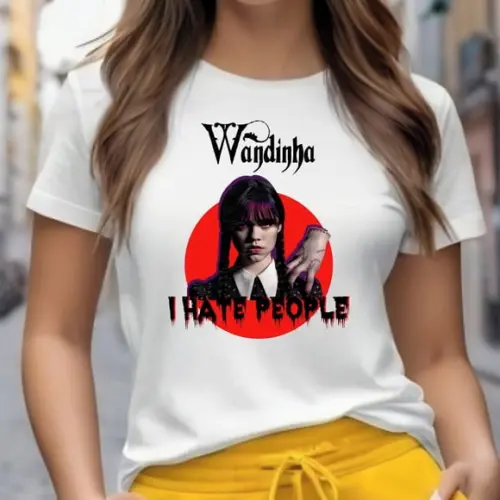 Camiseta Wandinha