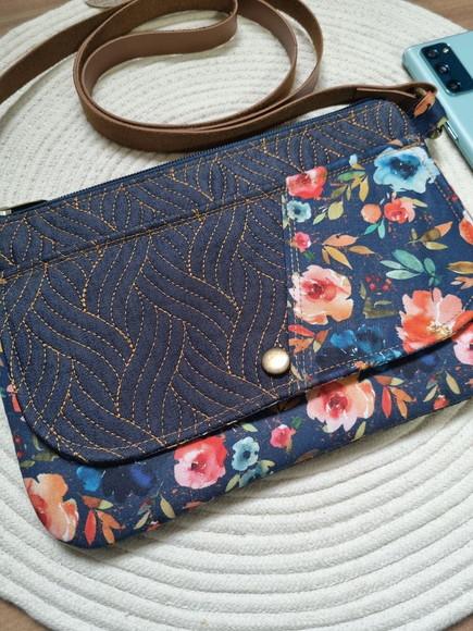 Bolsa Pequena com Alça