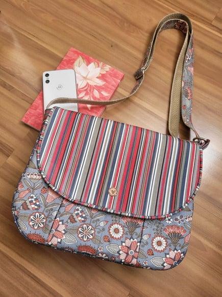 Bolsa Transversal em Tecido