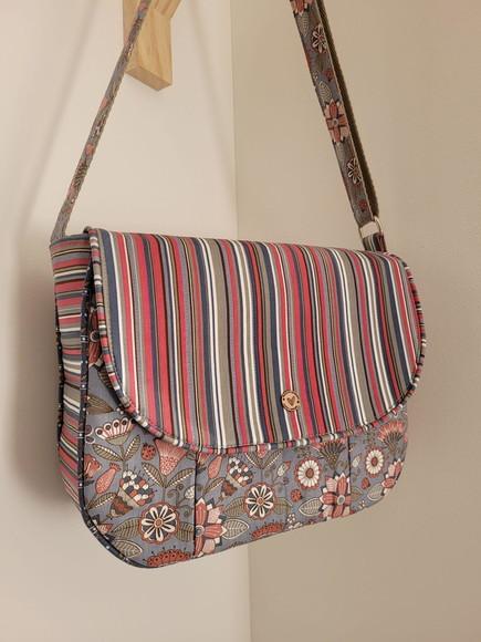 Bolsa Transversal em Tecido
